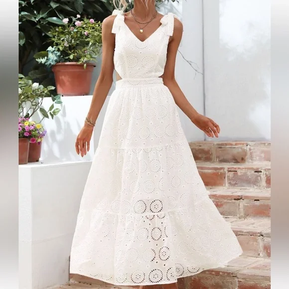chinese dress ladies Elegant White Sisi Eyelet Midi Dress main image 0